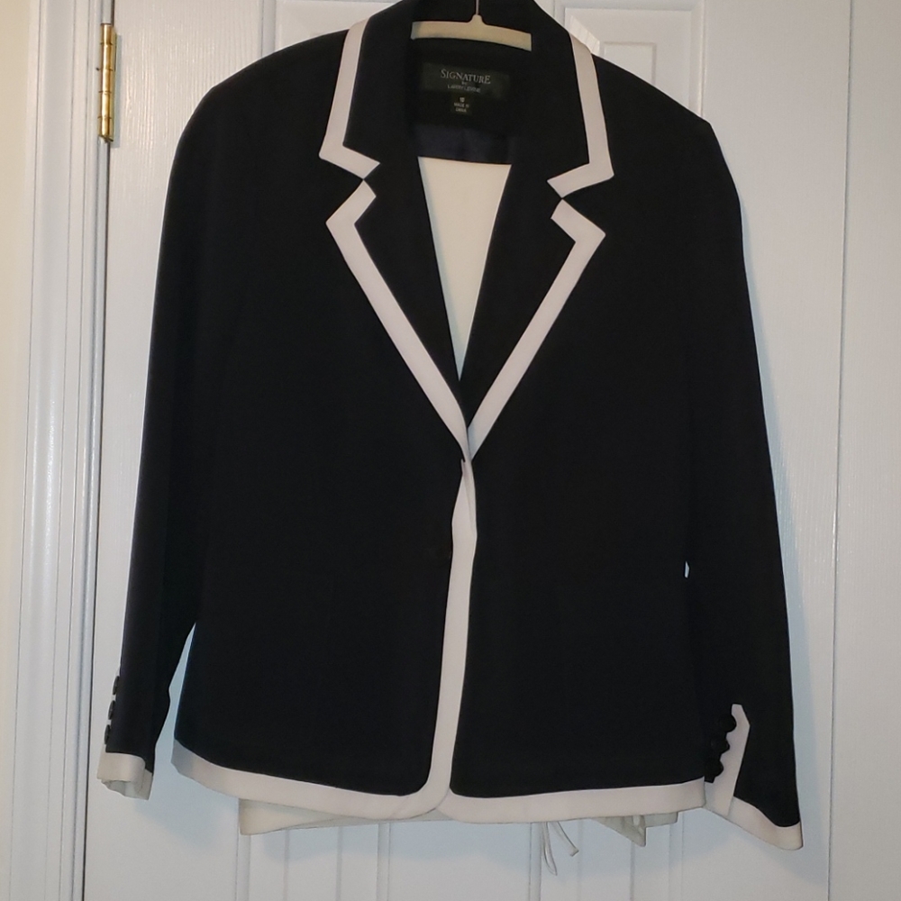 Signature Larry Levine Pant Suit